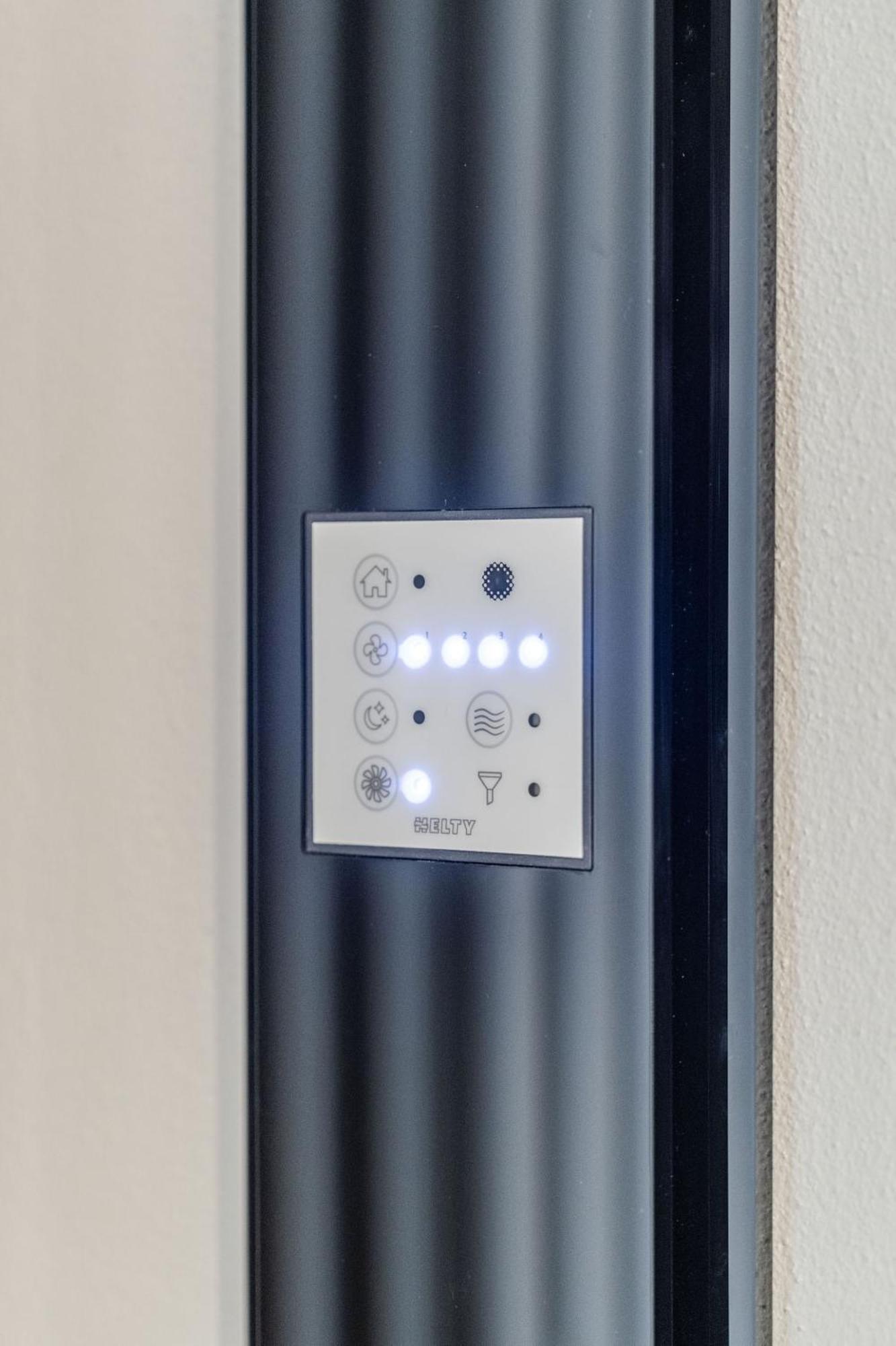 Hotel Eccher 3 Stelle Superior メッツァーナ エクステリア 写真